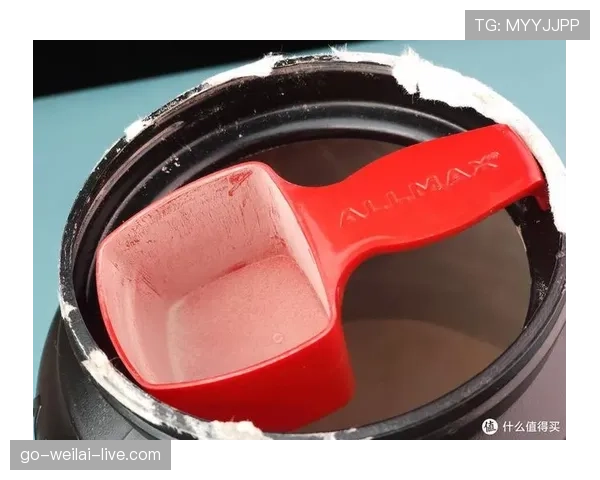 林孝埈家冰箱里塞满蛋白粉，连饮料都是无糖的